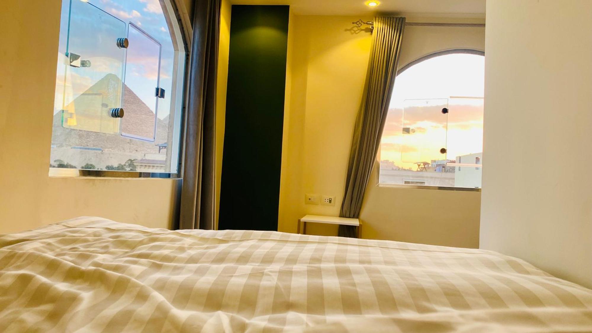 Oh Pyramids View Hotel Kafret el-Gabal Екстериор снимка